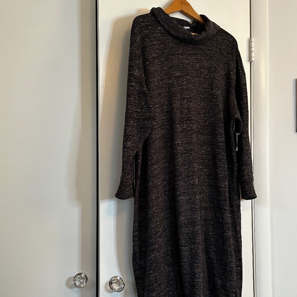 Old Navy NWT Petite XL turtle neck sweater dress - Picture 1 of 8